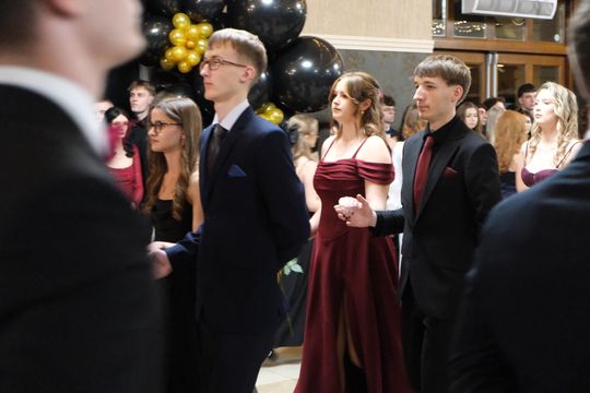 Studniówka 2025 - Zespół Szkół Technicznych w Chełmie cz. II [GALERIA ZDJĘĆ]