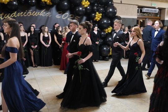 Studniówka 2025 - Zespół Szkół Technicznych w Chełmie cz. II [GALERIA ZDJĘĆ]