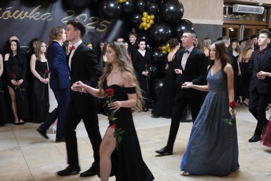 Studniówka 2025 - Zespół Szkół Technicznych w Chełmie cz. II [GALERIA ZDJĘĆ]