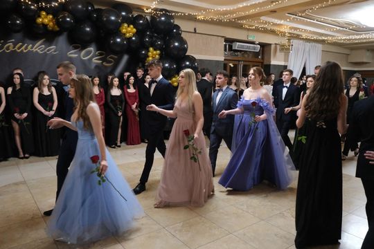 Studniówka 2025 - Zespół Szkół Technicznych w Chełmie cz. II [GALERIA ZDJĘĆ]