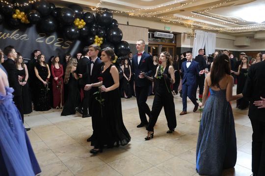 Studniówka 2025 - Zespół Szkół Technicznych w Chełmie cz. II [GALERIA ZDJĘĆ]