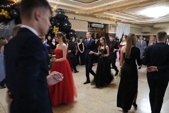 Studniówka 2025 - Zespół Szkół Technicznych w Chełmie cz. II [GALERIA ZDJĘĆ]