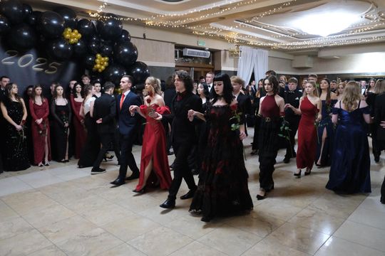 Studniówka 2025 - Zespół Szkół Technicznych w Chełmie cz. II [GALERIA ZDJĘĆ]