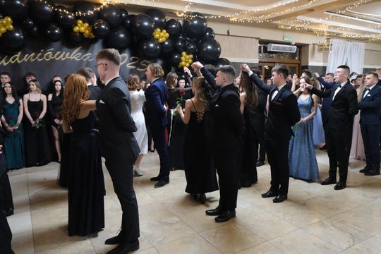 Studniówka 2025 - Zespół Szkół Technicznych w Chełmie cz. II [GALERIA ZDJĘĆ]