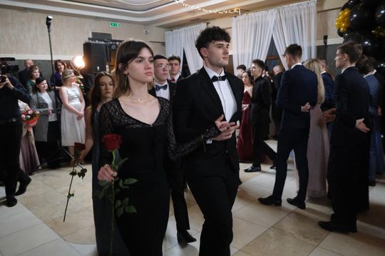 Studniówka 2025 - Zespół Szkół Technicznych w Chełmie cz. II [GALERIA ZDJĘĆ]