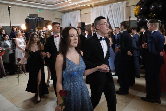 Studniówka 2025 - Zespół Szkół Technicznych w Chełmie cz. II [GALERIA ZDJĘĆ]