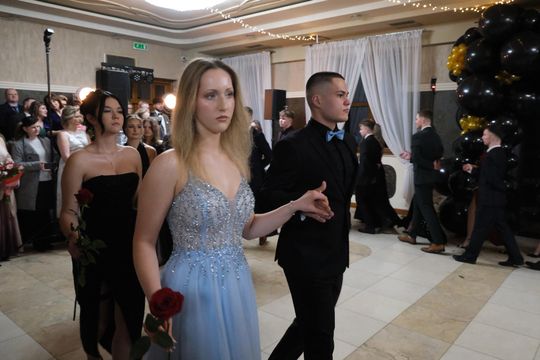 Studniówka 2025 - Zespół Szkół Technicznych w Chełmie cz. II [GALERIA ZDJĘĆ]