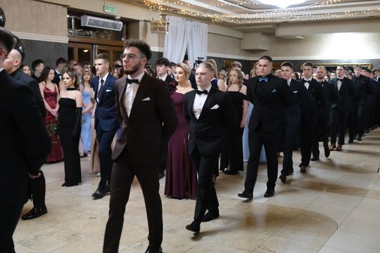 Studniówka 2025 - Zespół Szkół Technicznych w Chełmie cz. II [GALERIA ZDJĘĆ]