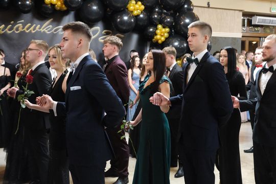 Studniówka 2025 - Zespół Szkół Technicznych w Chełmie cz. II [GALERIA ZDJĘĆ]