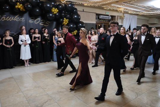 Studniówka 2025 - Zespół Szkół Technicznych w Chełmie cz. II [GALERIA ZDJĘĆ]