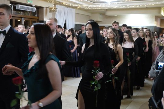 Studniówka 2025 - Zespół Szkół Technicznych w Chełmie cz. II [GALERIA ZDJĘĆ]