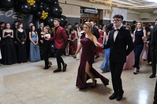 Studniówka 2025 - Zespół Szkół Technicznych w Chełmie cz. II [GALERIA ZDJĘĆ]