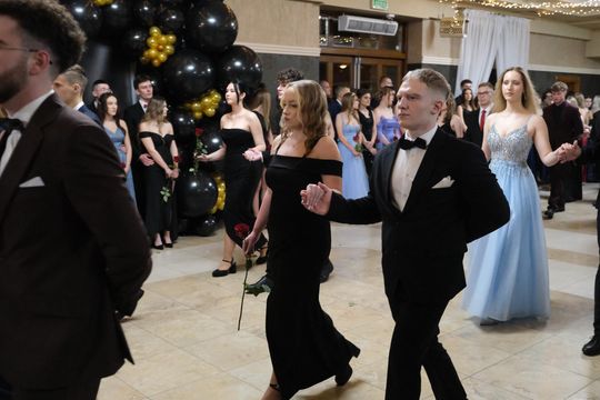 Studniówka 2025 - Zespół Szkół Technicznych w Chełmie cz. II [GALERIA ZDJĘĆ]