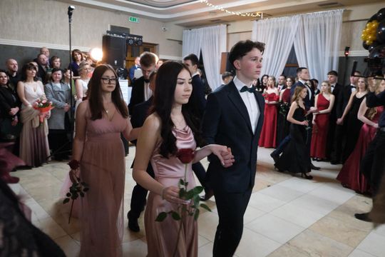 Studniówka 2025 - Zespół Szkół Technicznych w Chełmie cz. II [GALERIA ZDJĘĆ]