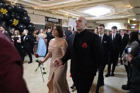 Studniówka 2025 - Zespół Szkół Technicznych w Chełmie cz. II [GALERIA ZDJĘĆ]