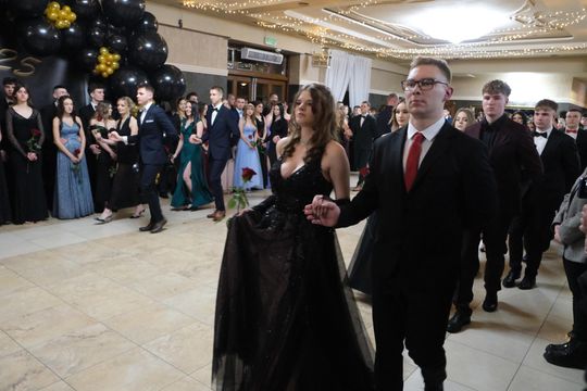 Studniówka 2025 - Zespół Szkół Technicznych w Chełmie cz. II [GALERIA ZDJĘĆ]