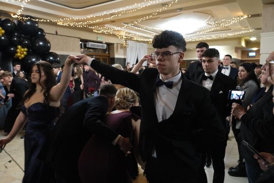 Studniówka 2025 - Zespół Szkół Technicznych w Chełmie cz. II [GALERIA ZDJĘĆ]