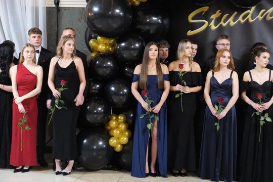 Studniówka 2025 - Zespół Szkół Technicznych w Chełmie cz. II [GALERIA ZDJĘĆ]