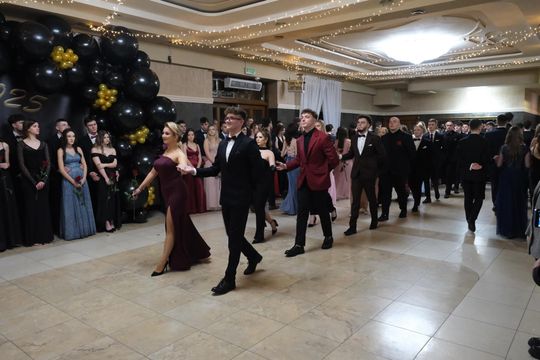 Studniówka 2025 - Zespół Szkół Technicznych w Chełmie cz. II [GALERIA ZDJĘĆ]