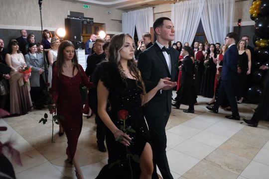 Studniówka 2025 - Zespół Szkół Technicznych w Chełmie cz. II [GALERIA ZDJĘĆ]