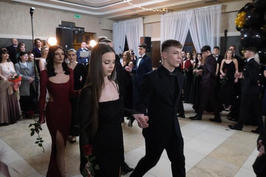 Studniówka 2025 - Zespół Szkół Technicznych w Chełmie cz. II [GALERIA ZDJĘĆ]