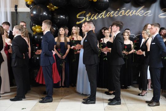 Studniówka 2025 - Zespół Szkół Technicznych w Chełmie cz. II [GALERIA ZDJĘĆ]