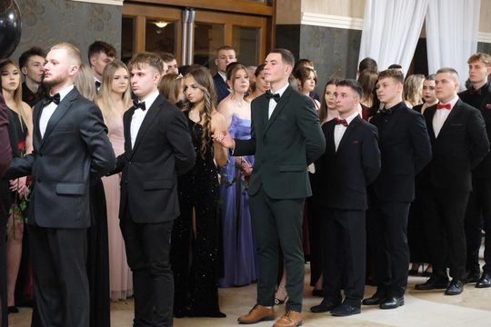 Studniówka 2025 - Zespół Szkół Technicznych w Chełmie cz. II [GALERIA ZDJĘĆ]