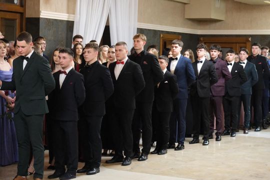 Studniówka 2025 - Zespół Szkół Technicznych w Chełmie cz. II [GALERIA ZDJĘĆ]