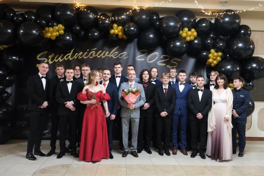 Studniówka 2025 - Zespół Szkół Technicznych w Chełmie cz. II [GALERIA ZDJĘĆ]