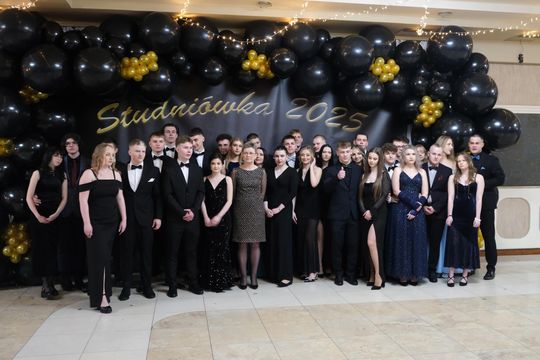 Studniówka 2025 - Zespół Szkół Technicznych w Chełmie cz. II [GALERIA ZDJĘĆ]