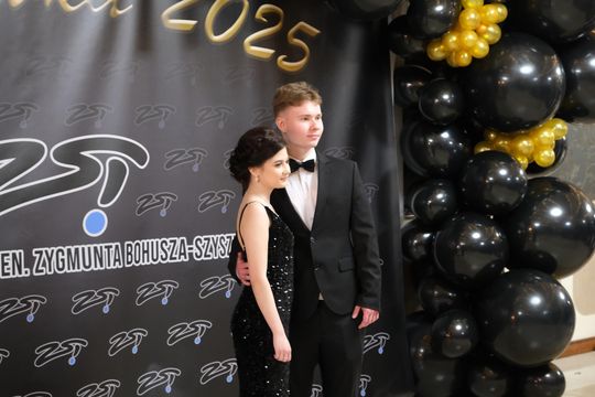 Studniówka 2025 - Zespół Szkół Technicznych w Chełmie cz. II [GALERIA ZDJĘĆ]