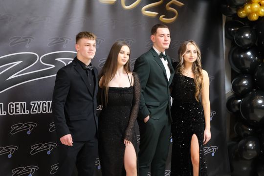 Studniówka 2025 - Zespół Szkół Technicznych w Chełmie cz. II [GALERIA ZDJĘĆ]