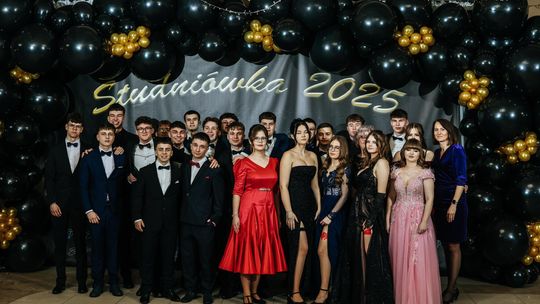 Studniówka 2025 - Zespół Szkół Technicznych w Chełmie cz. III [GALERIA ZDJĘĆ]