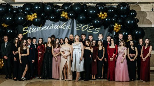 Studniówka 2025 - Zespół Szkół Technicznych w Chełmie cz. III [GALERIA ZDJĘĆ]