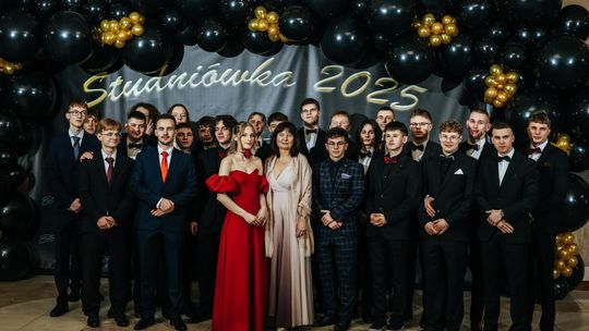 Studniówka 2025 - Zespół Szkół Technicznych w Chełmie cz. III [GALERIA ZDJĘĆ]