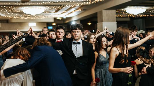 Studniówka 2025 - Zespół Szkół Technicznych w Chełmie cz. III [GALERIA ZDJĘĆ]