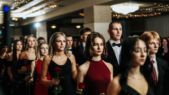 Studniówka 2025 - Zespół Szkół Technicznych w Chełmie cz. III [GALERIA ZDJĘĆ]