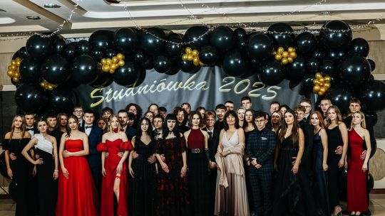 Studniówka 2025 - Zespół Szkół Technicznych w Chełmie cz. III [GALERIA ZDJĘĆ]