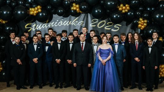 Studniówka 2025 - Zespół Szkół Technicznych w Chełmie cz. III [GALERIA ZDJĘĆ]