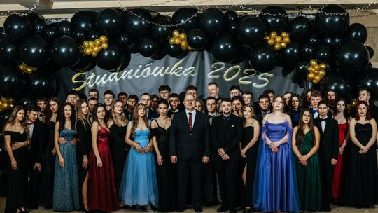 Studniówka 2025 - Zespół Szkół Technicznych w Chełmie cz. III [GALERIA ZDJĘĆ]