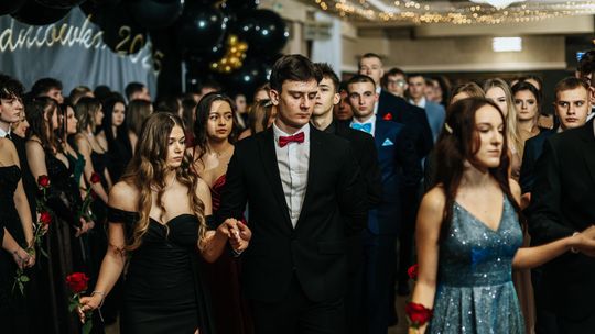 Studniówka 2025 - Zespół Szkół Technicznych w Chełmie cz. III [GALERIA ZDJĘĆ]