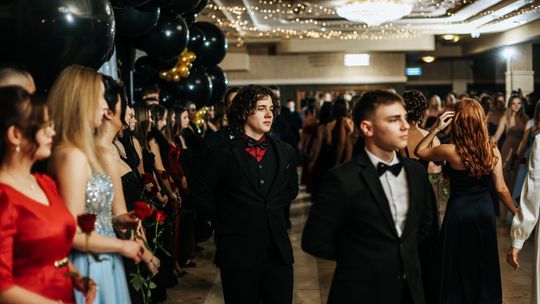 Studniówka 2025 - Zespół Szkół Technicznych w Chełmie cz. III [GALERIA ZDJĘĆ]