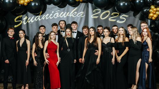Studniówka 2025 - Zespół Szkół Technicznych w Chełmie cz. III [GALERIA ZDJĘĆ]