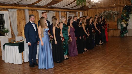 Studniówka 2025 - Zespół Szkół w Żółkiewce [GALERIA ZDJĘĆ]