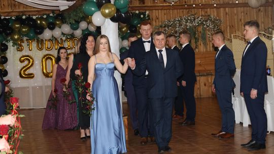 Studniówka 2025 - Zespół Szkół w Żółkiewce [GALERIA ZDJĘĆ]