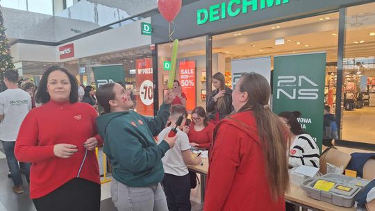 Chełm. 33. Finał Wielkiej Orkiestry Świątecznej Pomocy przed Galerią Chełm [ZDJĘCIA]