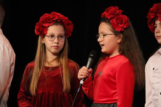 Gm. Ruda-Huta. Wyjątkowy Koncert Kolęd i Pastorałek w Hucie Kultury [GALERIA ZDJĘĆ]