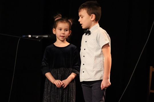 Gm. Ruda-Huta. Wyjątkowy Koncert Kolęd i Pastorałek w Hucie Kultury [GALERIA ZDJĘĆ]