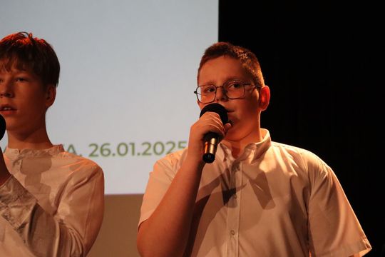 Gm. Ruda-Huta. Wyjątkowy Koncert Kolęd i Pastorałek w Hucie Kultury [GALERIA ZDJĘĆ]