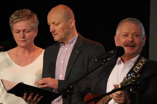 Gm. Ruda-Huta. Wyjątkowy Koncert Kolęd i Pastorałek w Hucie Kultury [GALERIA ZDJĘĆ]